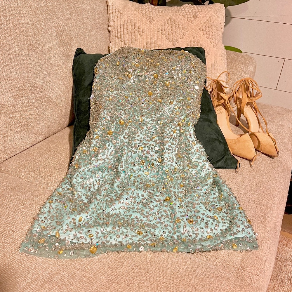 blue strapless size 6 sherri hill short formal dress